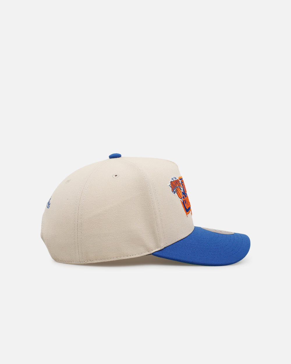 New York Knicks 'Love' Pro Pinch Snapback