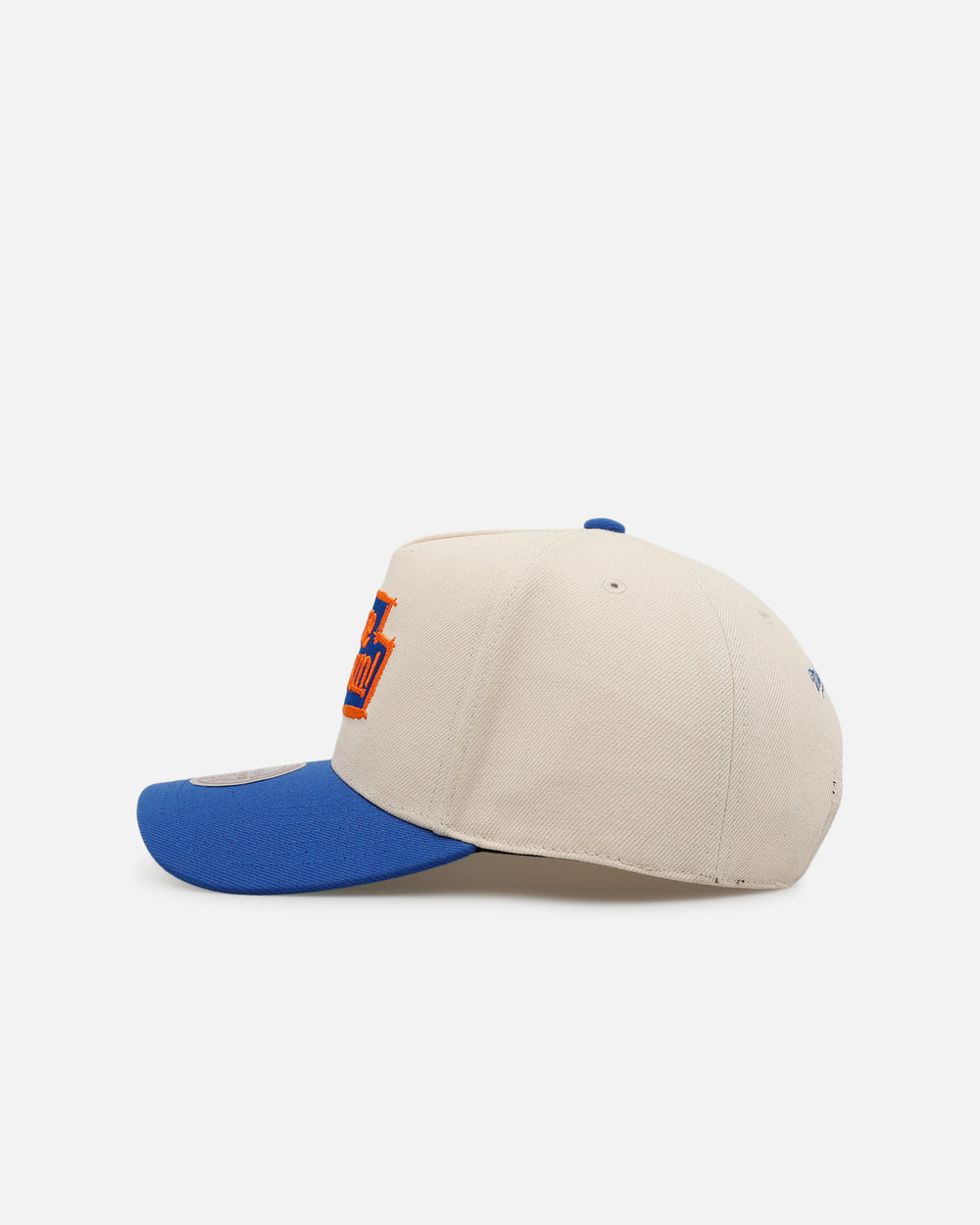 New York Knicks 'Love' Pro Pinch Snapback